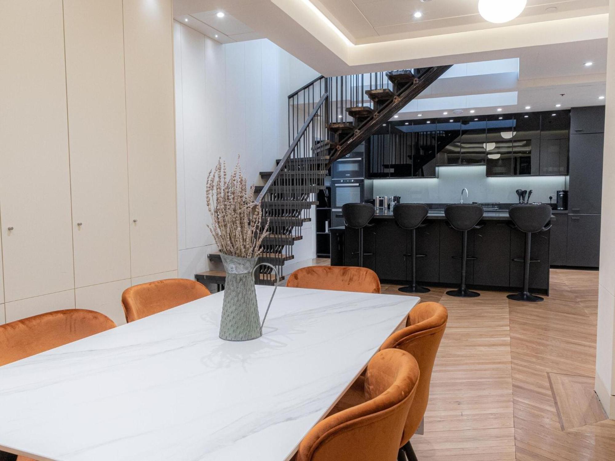 Modern Deluxe Five Bedroom House Near Chalk Farm Station By Belvilla Лондон Екстериор снимка