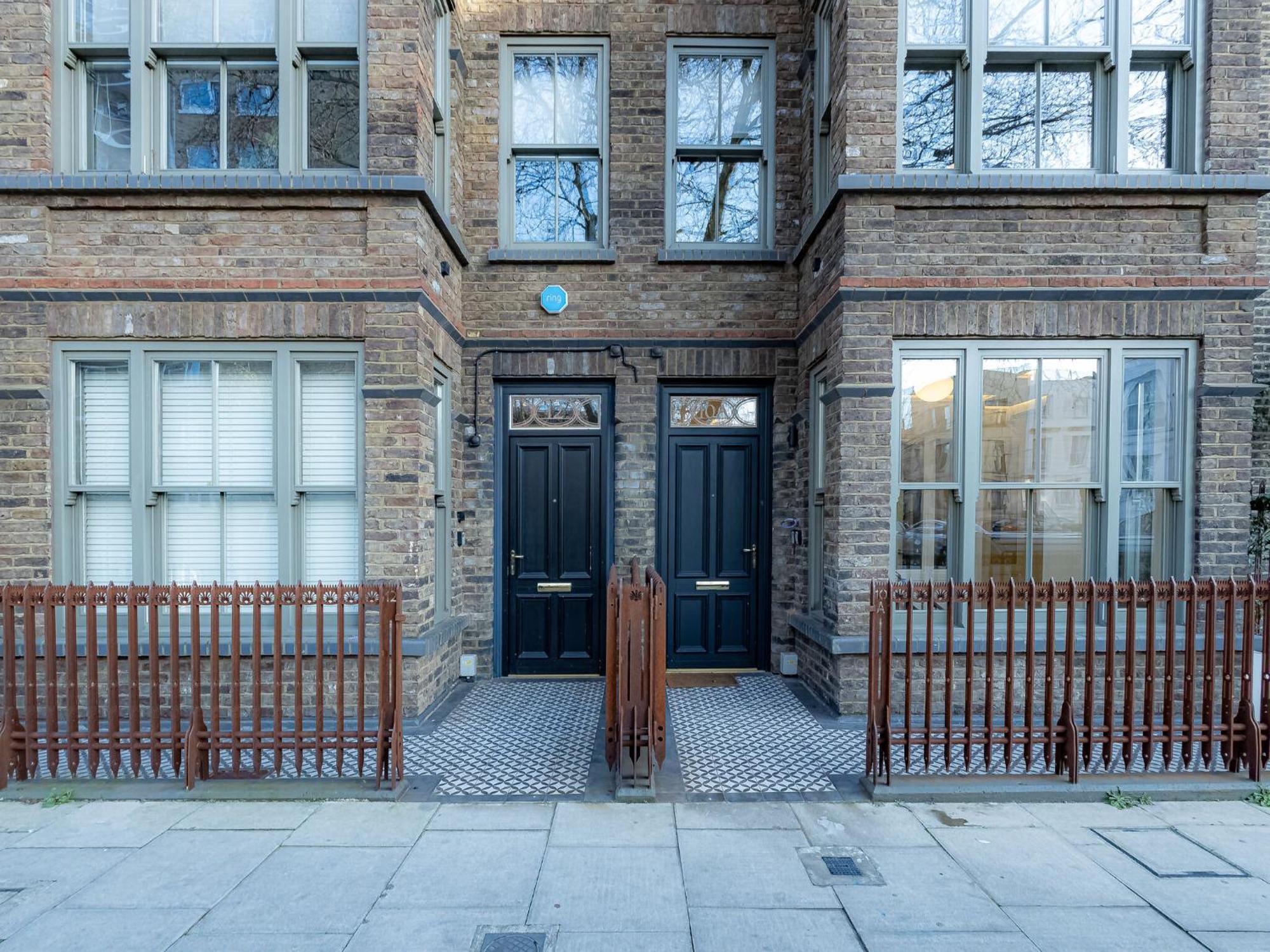 Modern Deluxe Five Bedroom House Near Chalk Farm Station By Belvilla Лондон Екстериор снимка
