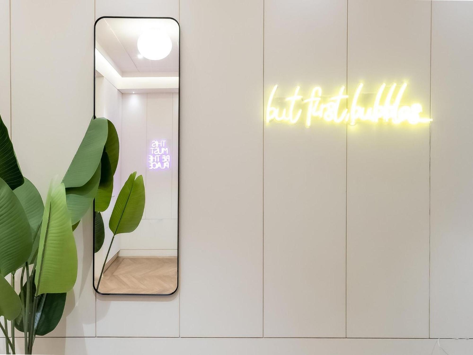 Modern Deluxe Five Bedroom House Near Chalk Farm Station By Belvilla Лондон Екстериор снимка
