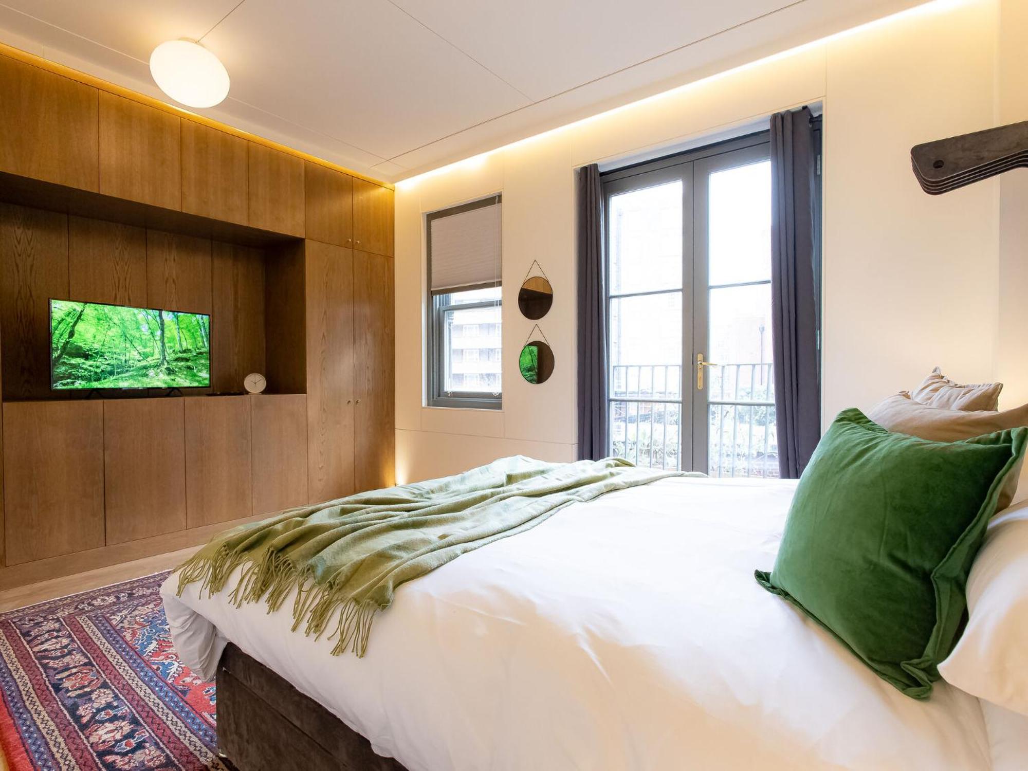Modern Deluxe Five Bedroom House Near Chalk Farm Station By Belvilla Лондон Екстериор снимка